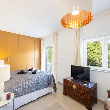 Villa Villa In Algarve Near Vale De Centeanes Beach
